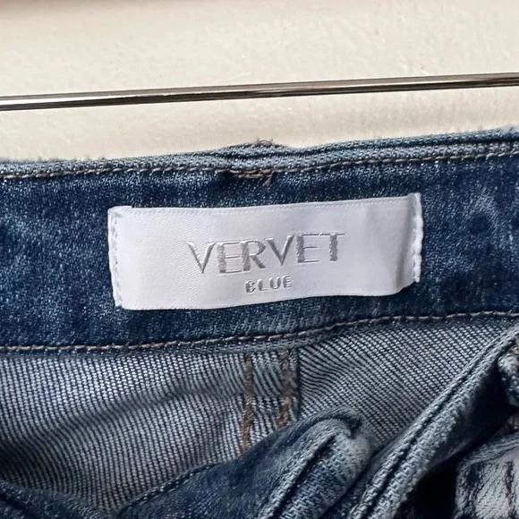 Vervet High Rise Crop Flare Jeans Size 29 - Picture 3 of 7